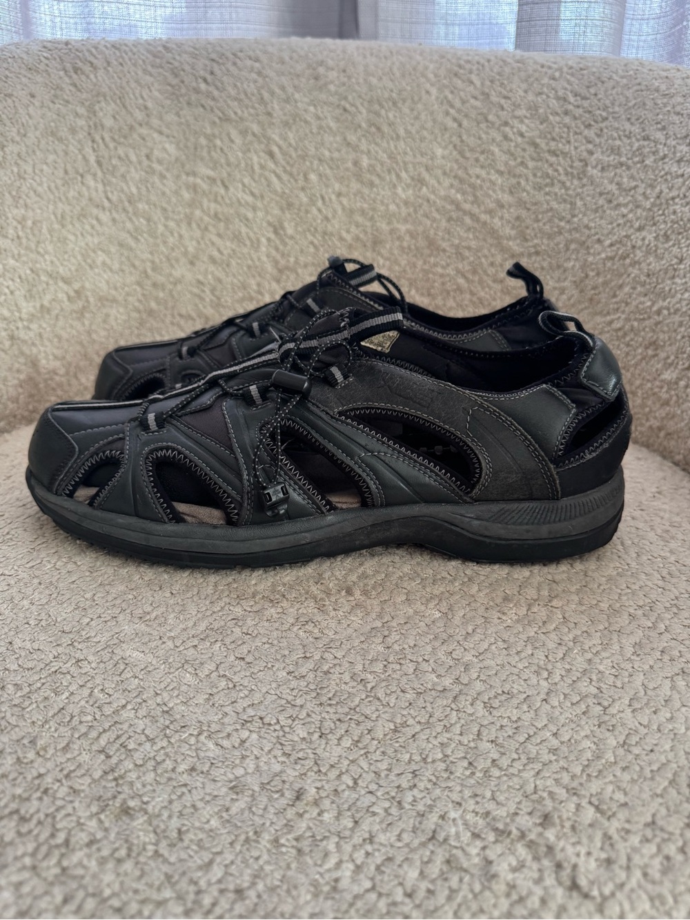 Rockport XCS Men’s Fisherman Sandals Black Leather Slip Resistant Size 12